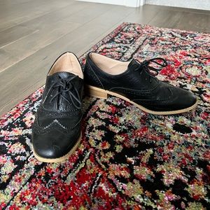 Women’s Black Oxford Style Dress Shoes size 38